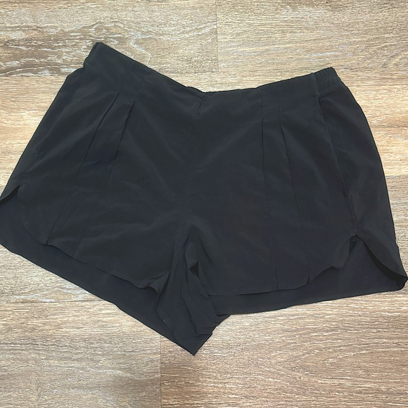 Lululemon Shorts - Picture 1 of 4